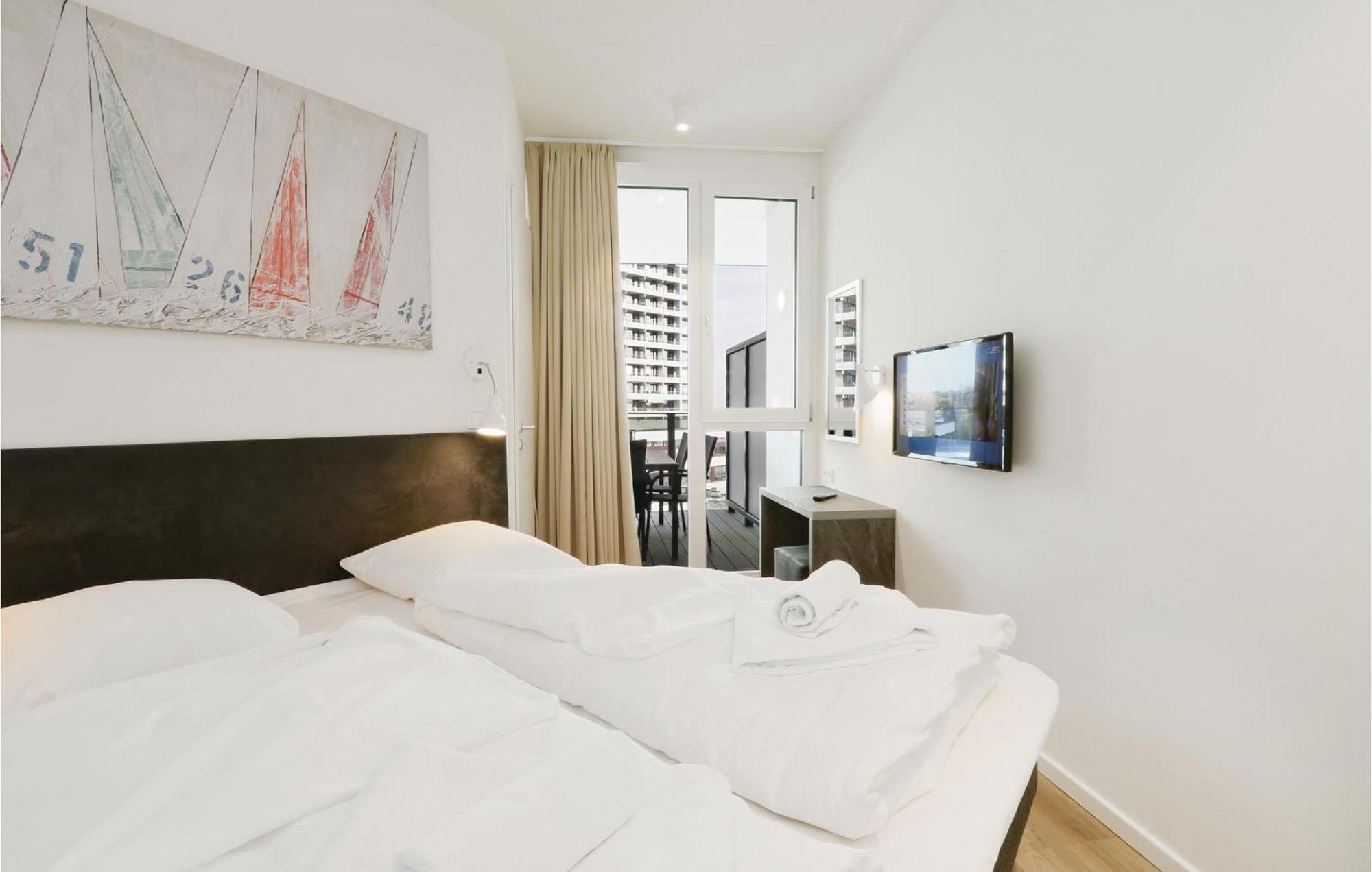 Gorgeous Apartment In Luebeck Travemuende With Wifi Exterior photo